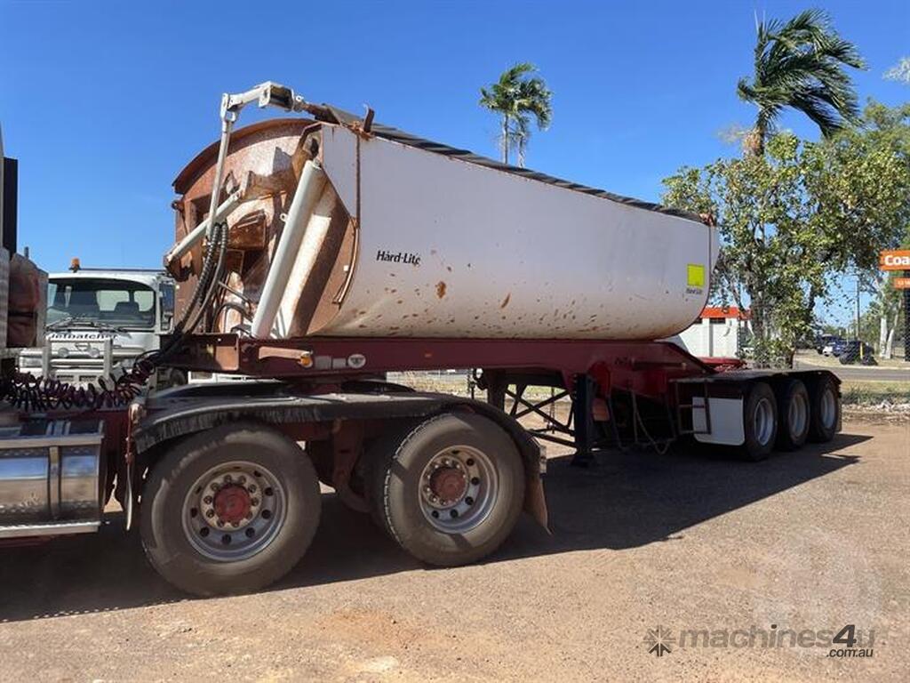 Buy Used Roadwest RWT TRI350 Trailers In , - Listed On Machines4u