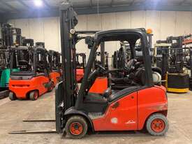 NATIONAL FORKLIFT - Linde H20 4.25m Smooth Running Side Shift Low Hours LPG  - picture0' - Click to enlarge