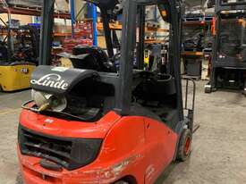 NATIONAL FORKLIFT - Linde H20 4.25m Smooth Running Side Shift Low Hours LPG  - picture1' - Click to enlarge