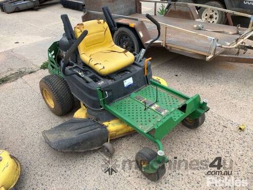 John Deere Zero Turn Ride On Mower