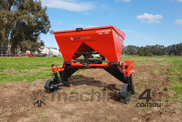 FARMTECH BAF 200 SUBSOIL VINEYARD FERTILISER SPREADER (300L)