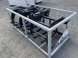 Grapple - Suit Skid Steer - picture0' - Click to enlarge