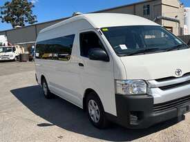 Toyota Hiace KDH - picture0' - Click to enlarge