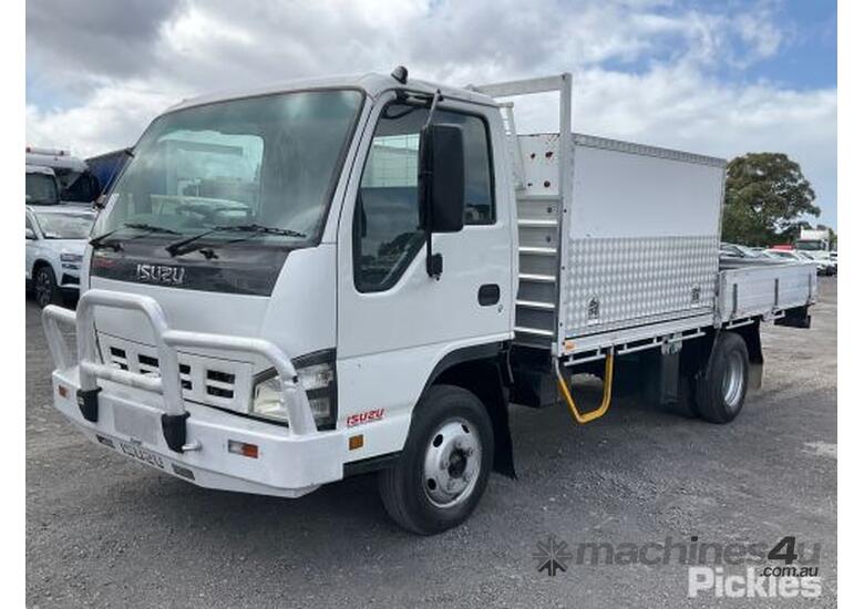 Buy Used 2007 Isuzu NPR Pantech Truck in , - Listed on Machines4u