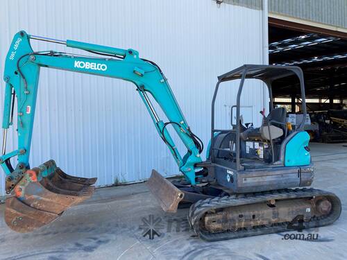 Kobelco 5 tonne excavator for sale SK55SRX