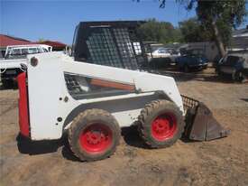 Bob Cat Skid Steer Loader Model 763 - picture0' - Click to enlarge