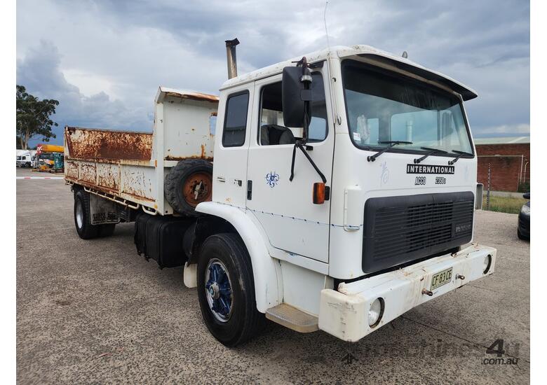 Buy Used 1992 international 1992 International Acco 4x2 Tipper Trucks ...