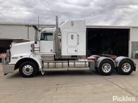 2010 Kenworth T658 Prime Mover - picture2' - Click to enlarge