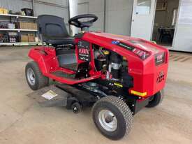 BRAND NEW COX STOCKMAN CTH15B32 RIDE-ON LAWN MOWER - picture0' - Click to enlarge