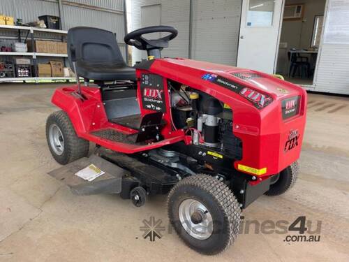 BRAND NEW COX STOCKMAN CTH15B32 RIDE-ON LAWN MOWER