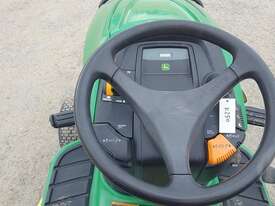 John Deere X300 - picture2' - Click to enlarge