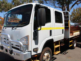 2014 ISUZU NHNPS TRUCK, CREW CAB - picture0' - Click to enlarge