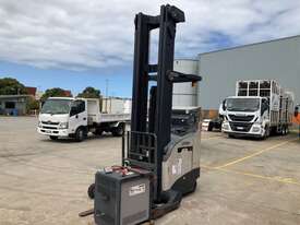 2009 Crown RR522045TT270 Electric Reach Forklift - picture1' - Click to enlarge