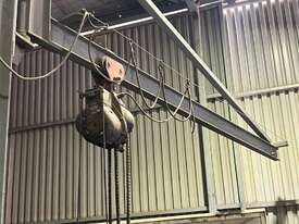 Overhead Gantry Swivel Beam,9 MRATED 140 kg - picture0' - Click to enlarge