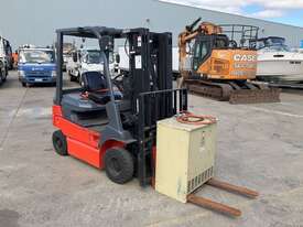 2001 Toyota 7FB15 Electric Forklift - picture0' - Click to enlarge
