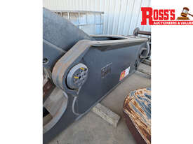 EMBREY EDS22R ROTARY HYDRAULIC DEMOLITION/SCRAP SHEAR - picture2' - Click to enlarge