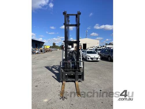 Tcm FG25T30 LPG Forklift