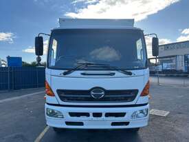 2007 Hino GH Curtainsider - picture0' - Click to enlarge