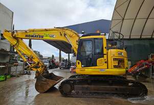 USED 2018 KOMATSU PC228US-8 24T EXCAVATOR WITH FULL CIVIL SPEC, HITCH, BUCKETS AND 4050 HOURS