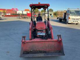 Kubota B26 Tractor/Backhoe - picture0' - Click to enlarge