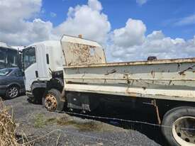 Isuzu FTR 900 Series - picture2' - Click to enlarge