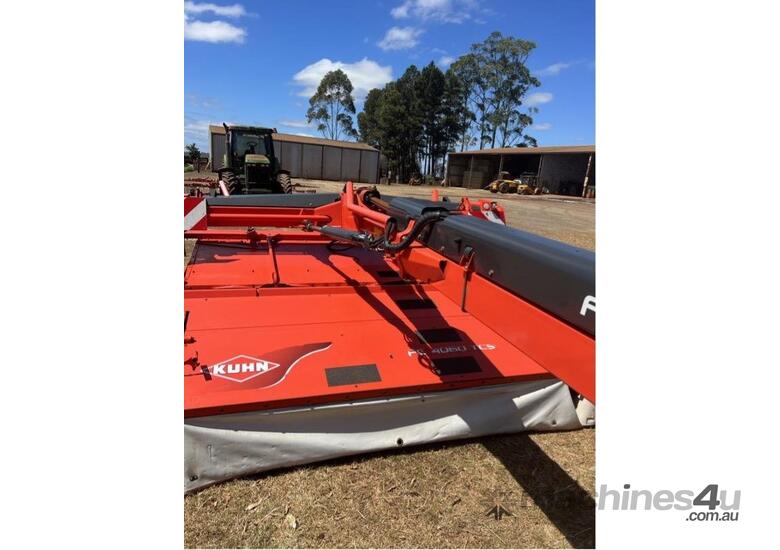 Kuhn FC4060 TCS Mower Conditioner - Fast, Clean Mowing of Heavy Grass/Delicate Forage