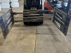 Toyota 2.5Ton Forklift - picture0' - Click to enlarge