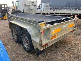 2008 Invader Trailers Tandem Axle Tipping Box Trailer - picture2' - Click to enlarge