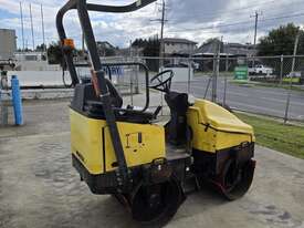 WACKER NEUSON RD11A ROLLER - picture2' - Click to enlarge