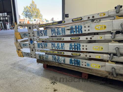 Pallet of 5 x Assorted Ladders