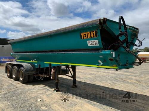 1997 United BTS Triaxle Side Tipper