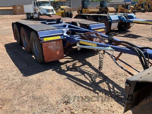 2005 Haulmark Tri Axle Converter Dolly