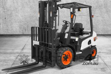 Lift Equipt - BOBCAT 3T LPG FORKLIFT
