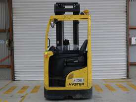 HYSTER R1.6  Reach Stacker - picture0' - Click to enlarge