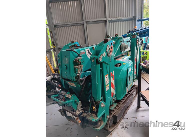 caption Spider crane 285 maeda