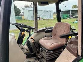 2010 John Deere 5101E - picture2' - Click to enlarge