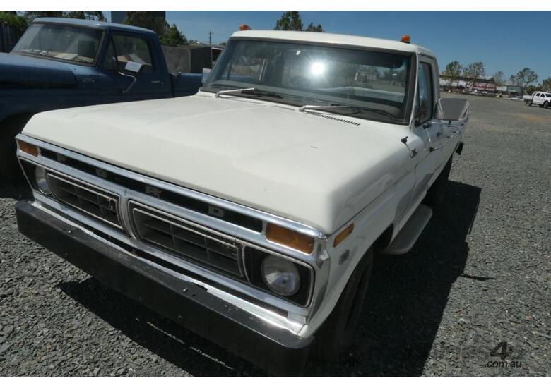 caption F100 Custom Pickup Truck