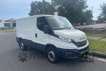 2021 Ex Demo Iveco 35S DAILY VAN 4x2 3000WB 136HP 7.3m3