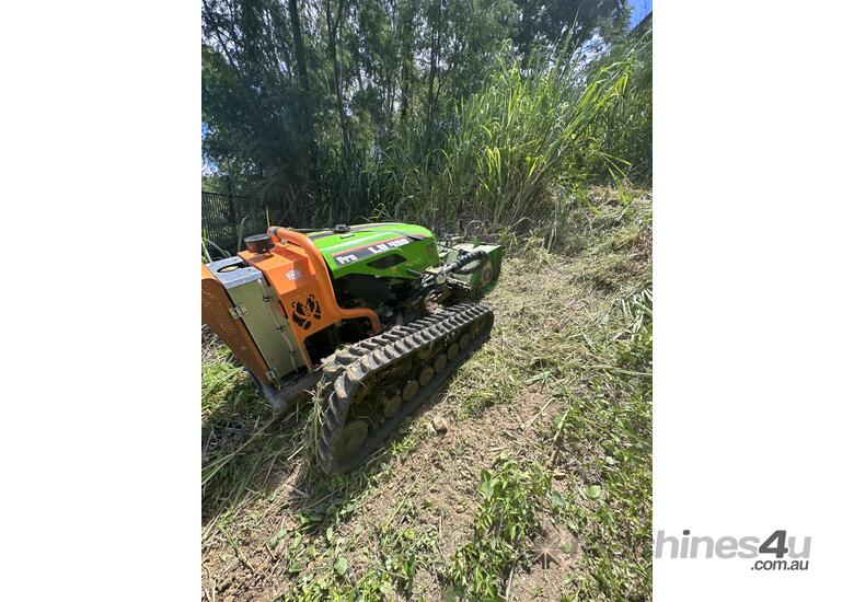caption Slashing Machine/Lawnmower Remote Control on Tracks with Trailer