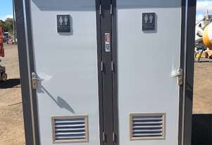 EXEQ Double Toilet Block