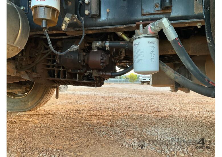 caption 2010 Isuzu CXZ Giga Tipper