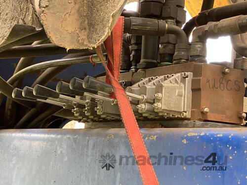 caption 2007 Fintec 1107 Impact Crusher