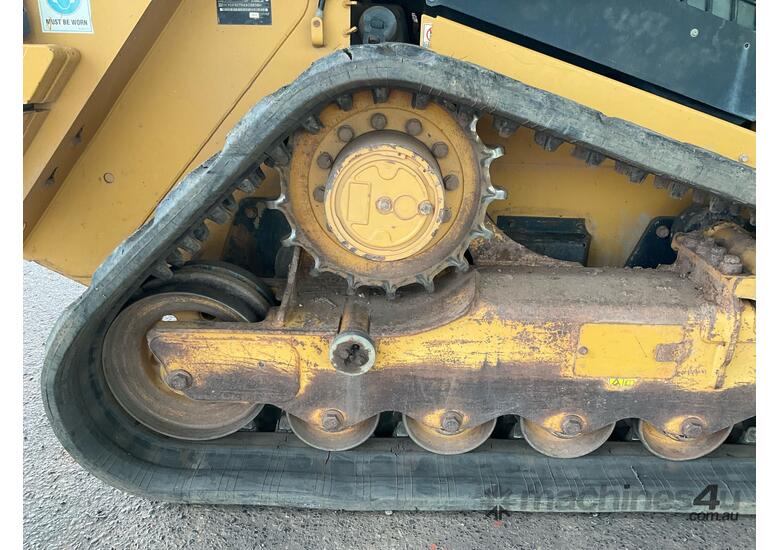 caption 2013 Caterpillar 279D Skid Steer (Rubber Tracked)