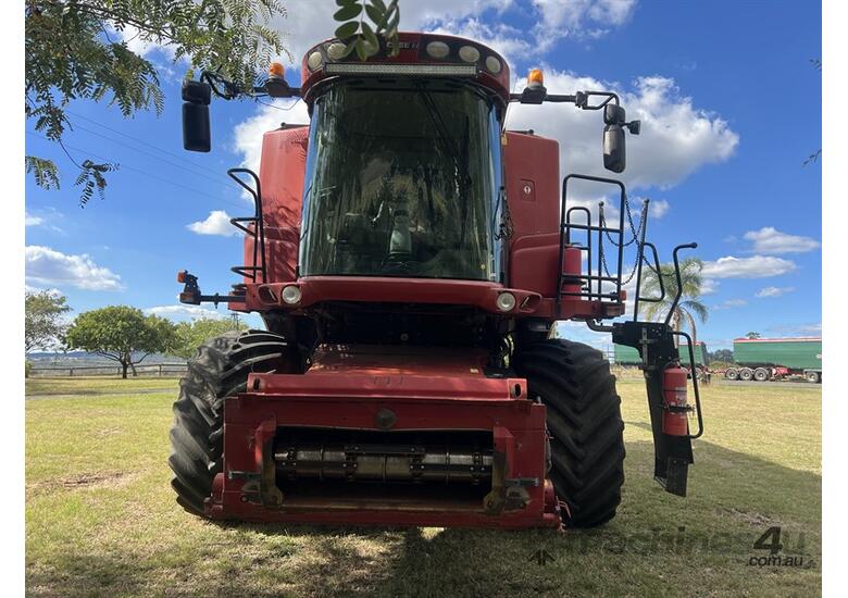 2011 CASE IH 8120 Axial Flow 