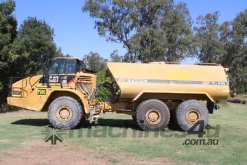 Caterpillar 2008   735