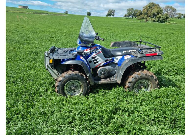 caption Polaris Sportsman 700