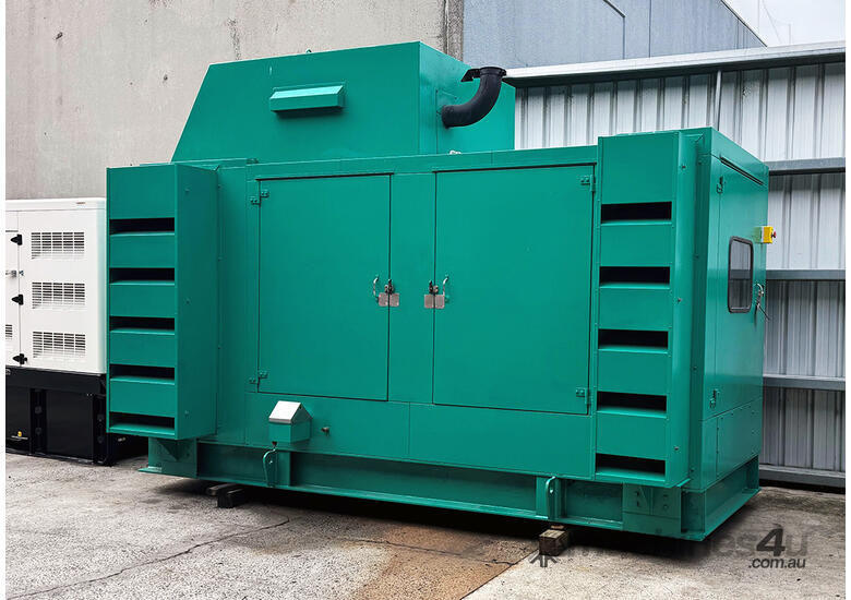 129kVA Pre-owned Cummins Enclosed Generator in a Super Size Canopy