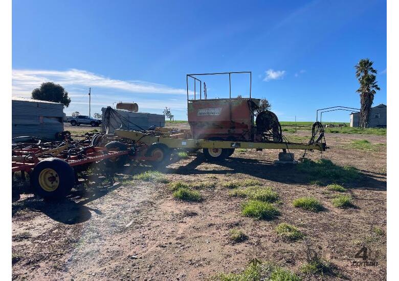 caption Alfarm Airseeder, cart and bar.