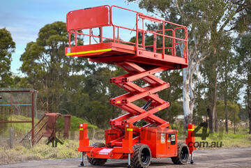 JLG 260 MRT Scissor Lift Access & Height Safety