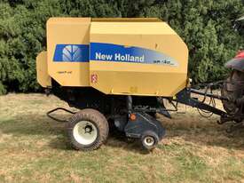 NEW HOLLAND BR740A ROUND HAY BALER - picture0' - Click to enlarge